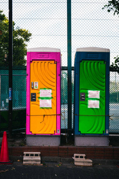 Affordable portable toilet rental in Flordell Hills, MO